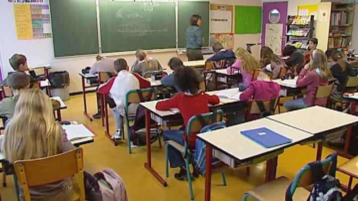 http://www.aid97400.lautre.net/IMG/jpg/BaseElevesClasse.jpg
